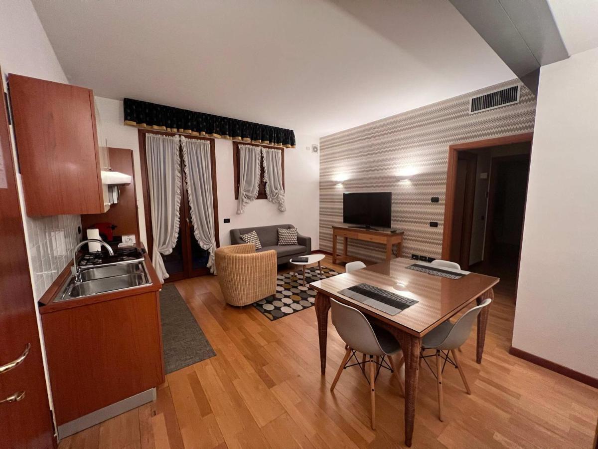 Palazzo Brando - Living Apartments Treviso Kültér fotó