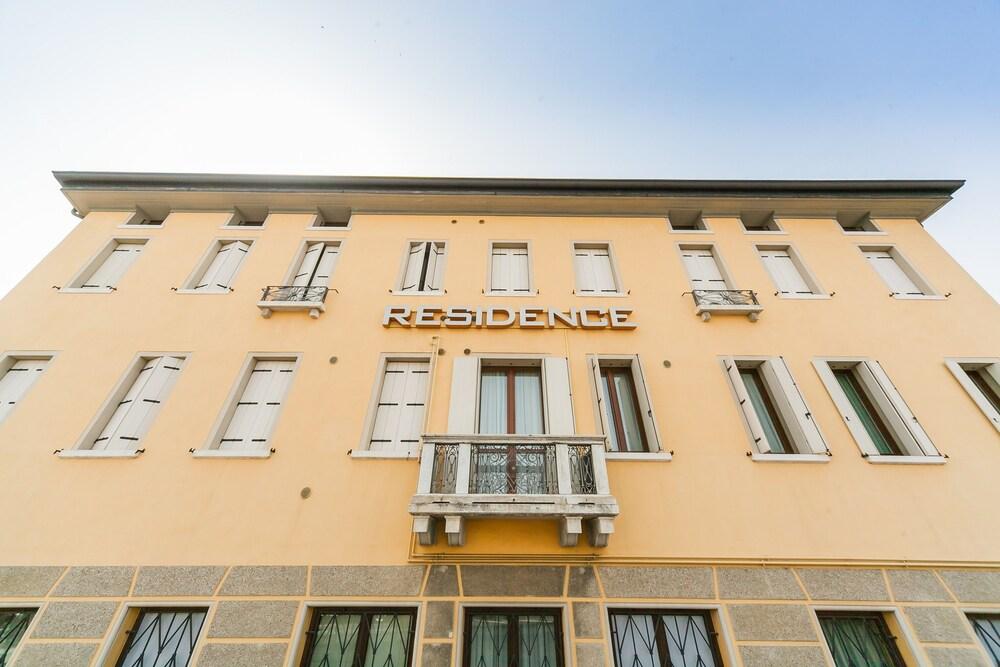 Palazzo Brando - Living Apartments Treviso Kültér fotó