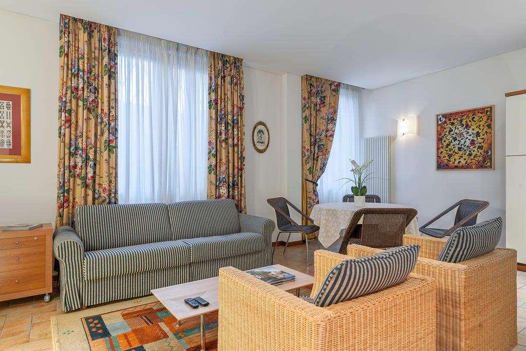 Palazzo Brando - Living Apartments Treviso Szoba fotó