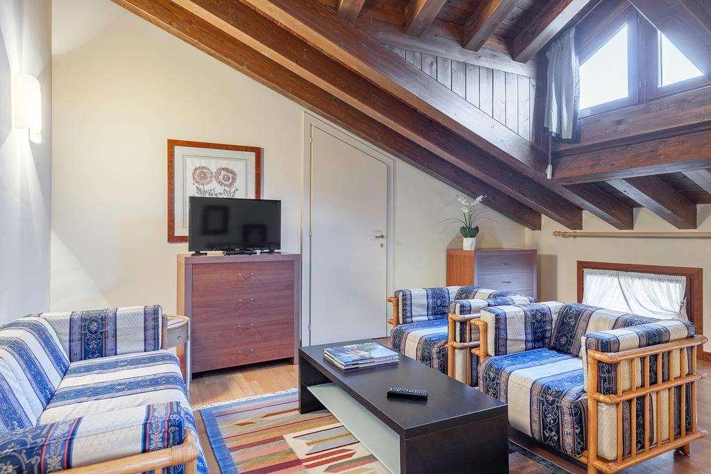 Palazzo Brando - Living Apartments Treviso Szoba fotó